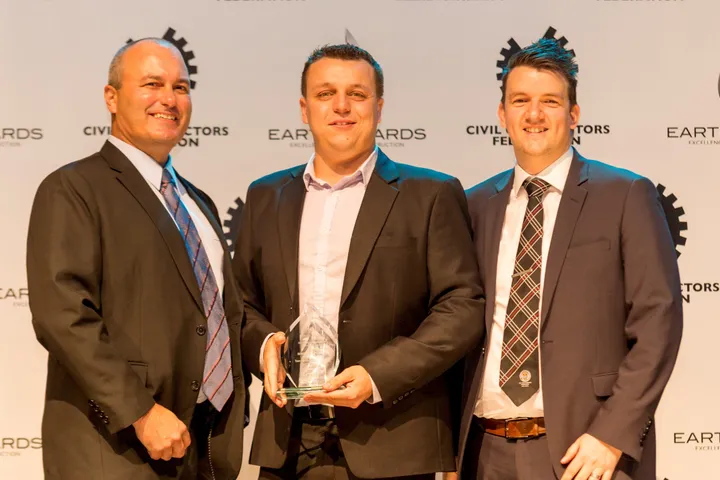 BMD’s unique incrementally launched composite bridge in Western Australia wins industry award